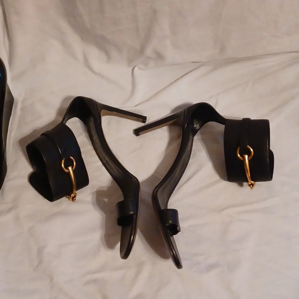 Gucci - Picture 3 of 4